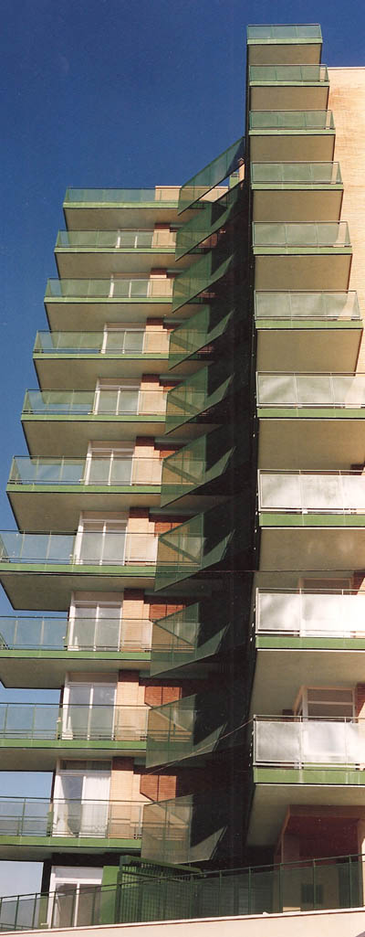 Reforma de edificio de 172 viviendas en Nuevo Versalles. Fuenlabrada. Reforma de edificio de 172 viviendas en Nuevo Versalles. Fuenlabrada.